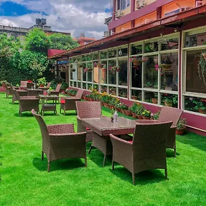 Crown Plaza 3* Kathmandu